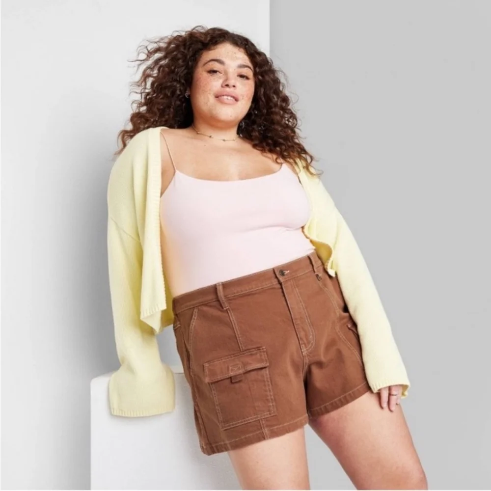 Wild Fable Brown Mid-Rise Utility Shorts Size Large NEW - Picture 3 of 7